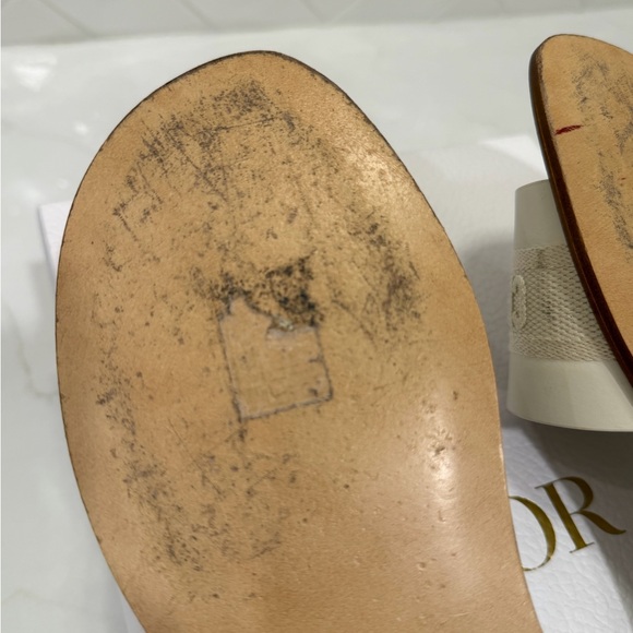 Dior Dway Slide Off White Sandals - Picture 5 of 8